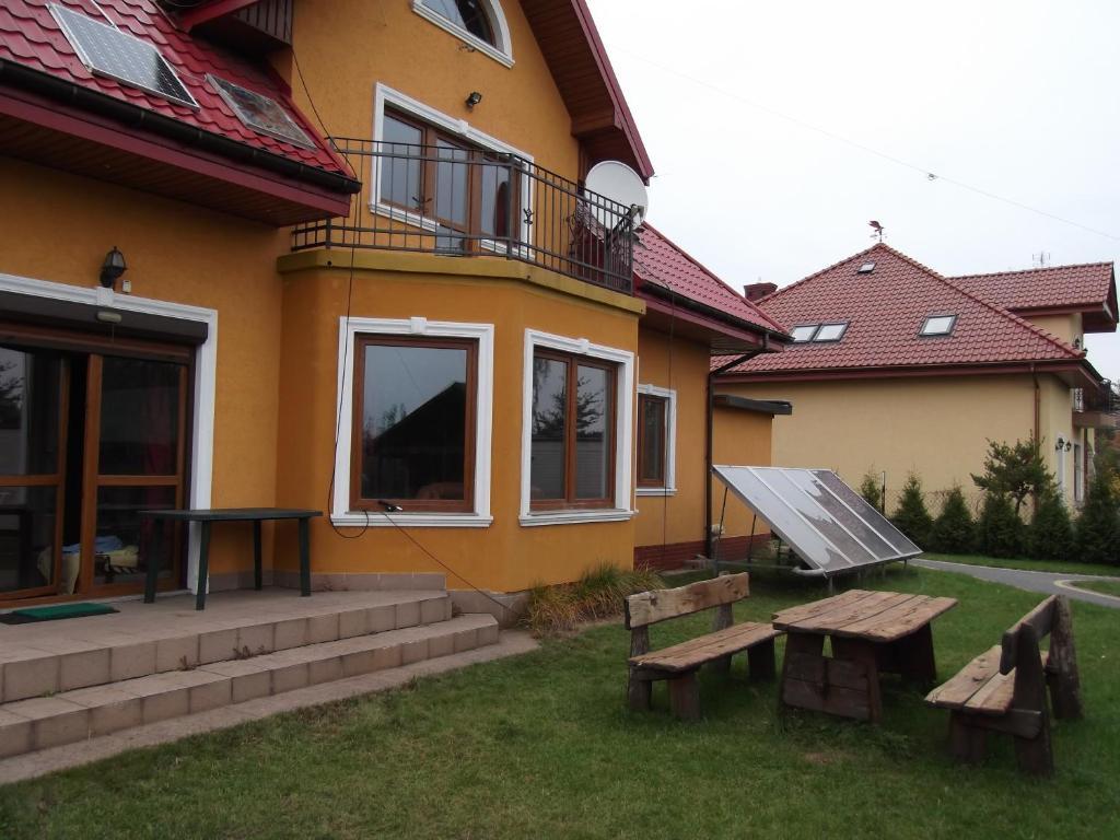 Dworek W Zieleni Privatunterkunft